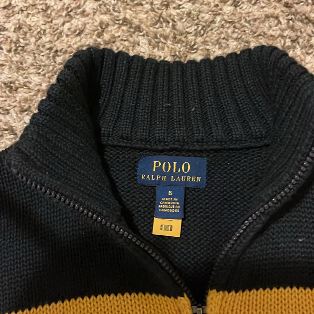 Sweater - Picture 3 of 3